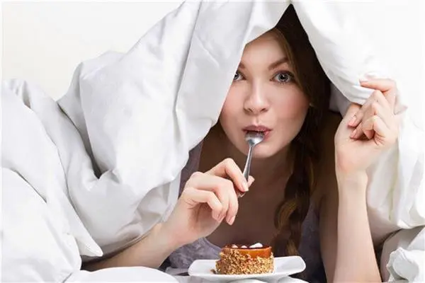 "العلاقة بين الأجواء الباردة والاكتئاب زيادة الوزن"